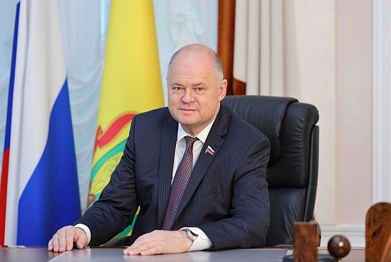 Вадим Супиков поздравил работников дорожного хозяйства с профессиональным праздником Вадим Супиков поздравил работников дорожного хозяйства с профессиональным праздником