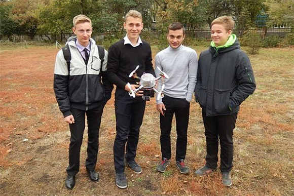 Фото||penza-gorod.ru Пензенские школьники и студенты учатся конструировать беспилотники