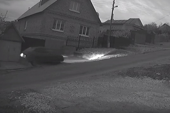 Фото||youtube.com/Галина Арбузова В Пензе с горой на Бекешской не справился очередной автомобилист