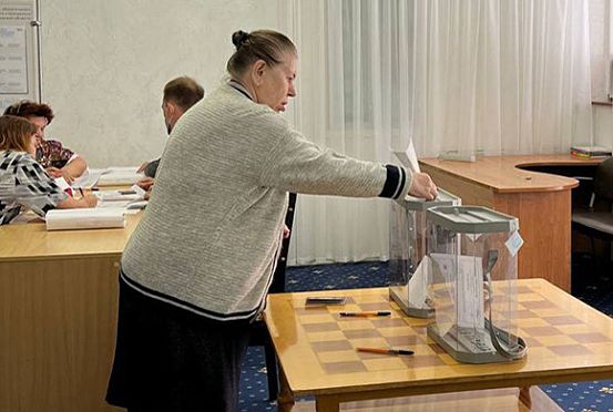Жители новых регионов России голосуют в Пензенской области
