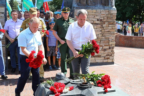 Валерий Лидин принял участие в торжественных мероприятиях в честь Дня ВДВ