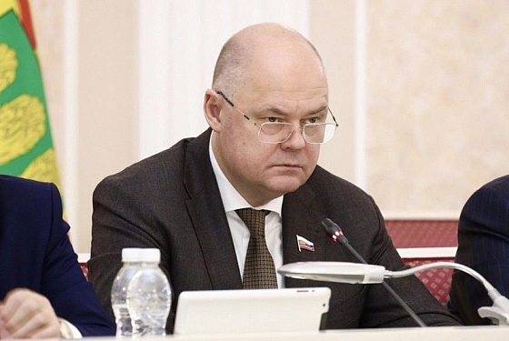 Вадим Супиков рассказал об актуальных приоритетах законодательной деятельности Вадим Супиков рассказал об актуальных приоритетах законодательной деятельности