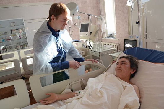 Сердобчанин Александр Гончаров встретился со спасенной им женщиной