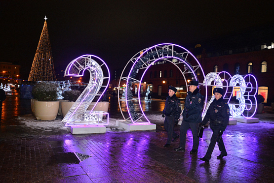 Стало известно, сколько полицейских будут обеспечивать безопасность пензенцев в новогоднюю ночь