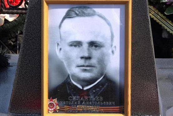 В Кузнецке перезахоронили останки Анатолия Силантьева