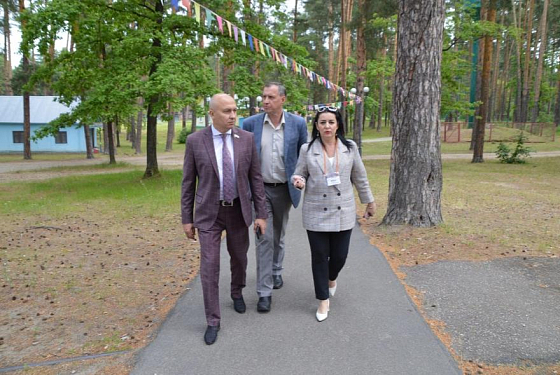 Пензенские депутаты проверили лагерь «Заря» после жалоб родителей 